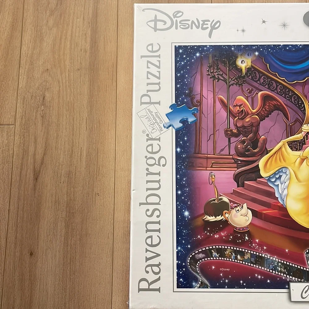 *NWOT* Disney Ravensburger 1000 piece collector’s edition puzzle - Picture 5 of 6